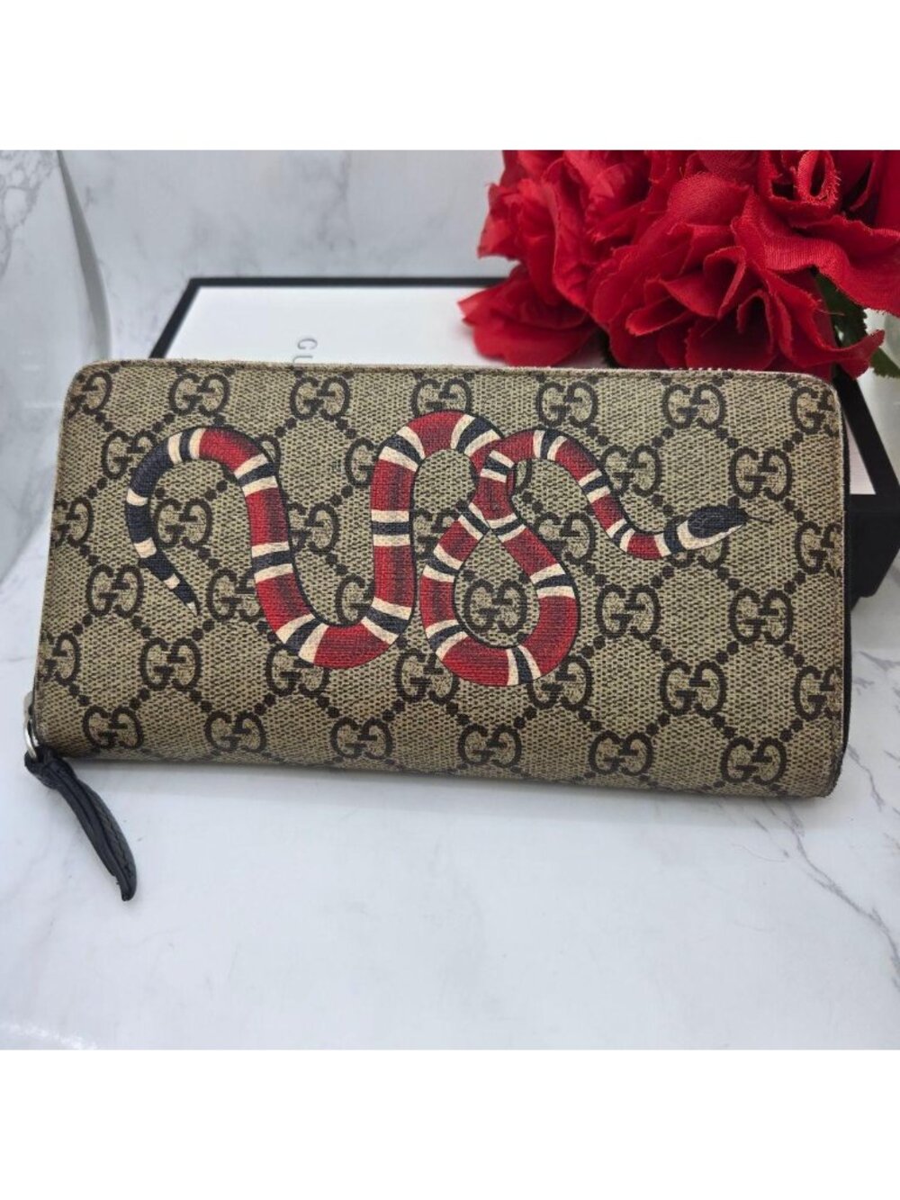 Gucci Wallet Snake GG Supreme